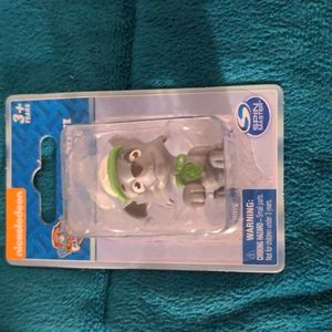 Paw Mini Figure